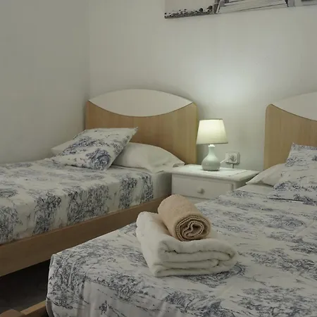 Apartments Апартаменты *