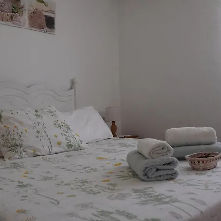 Apartments Апартаменты *
